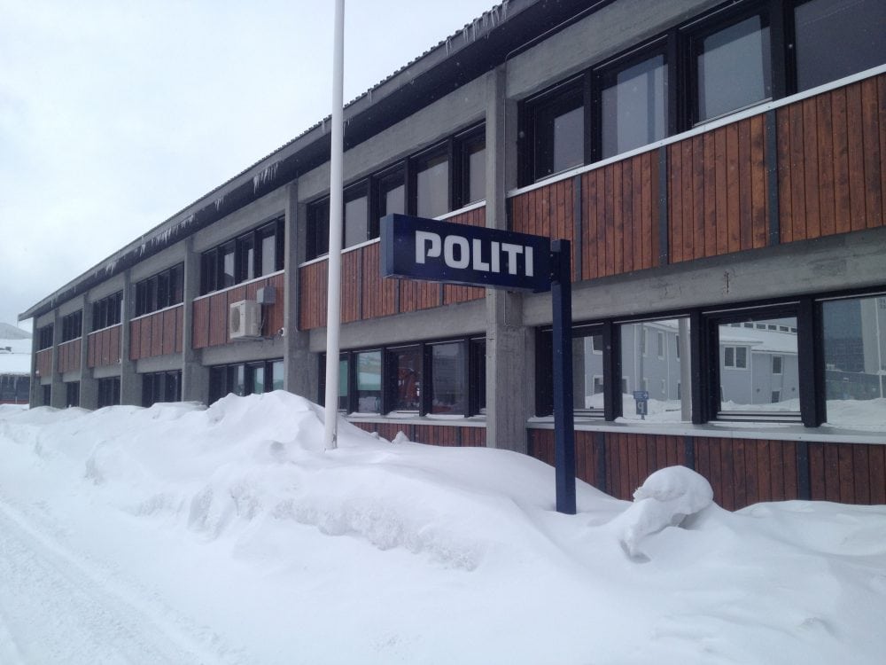Politigård på Nuuk beklædt i Superwood træprofiler