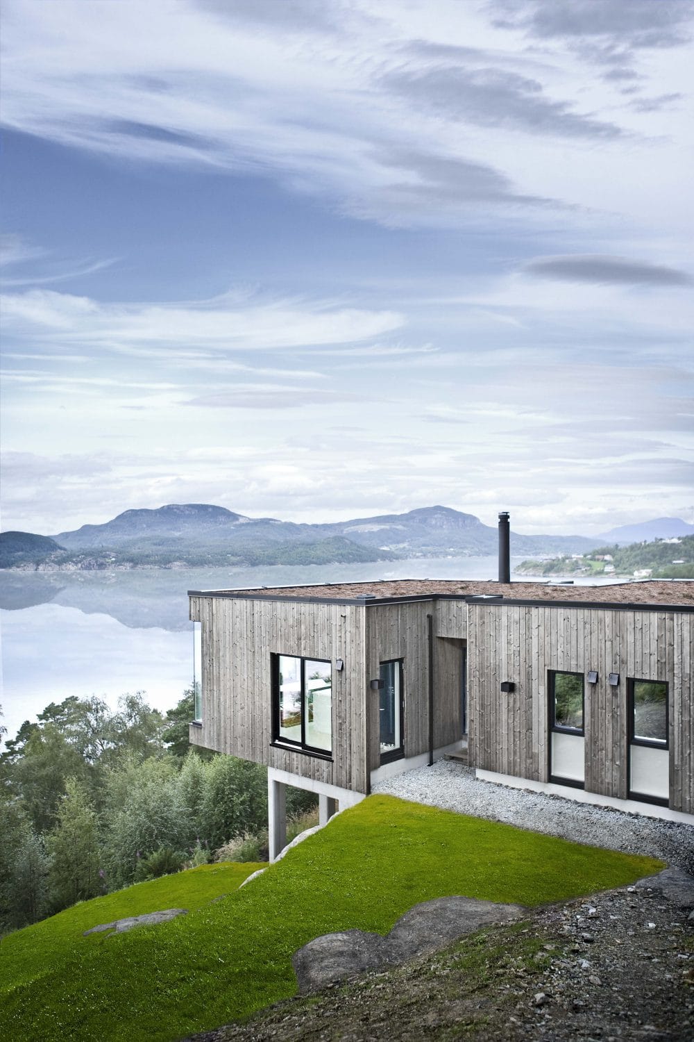 Hus i Norge bygget i Superwood træprofiler, med flot udsigt