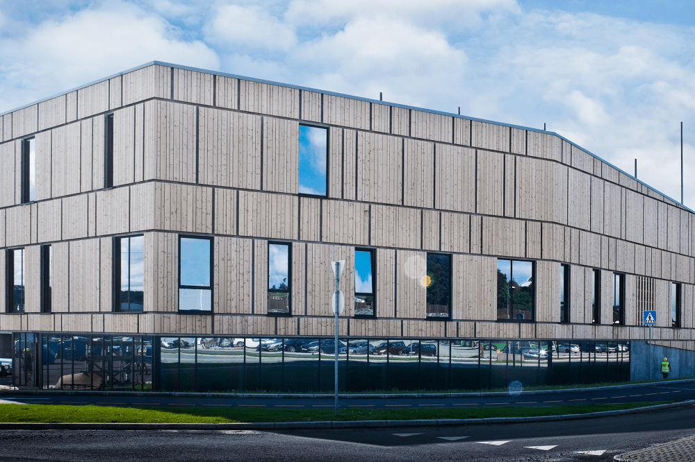 Bygning i Superwood brædder.